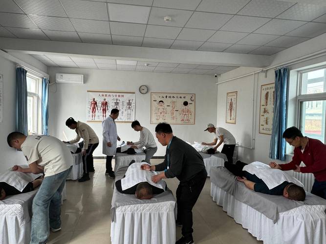 淄博针灸推拿培训学校