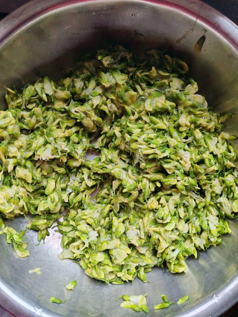 痛风可不可以吃槐花饼