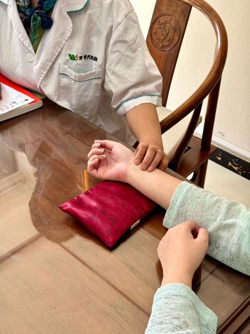 孕妇呕吐针灸治疗方法