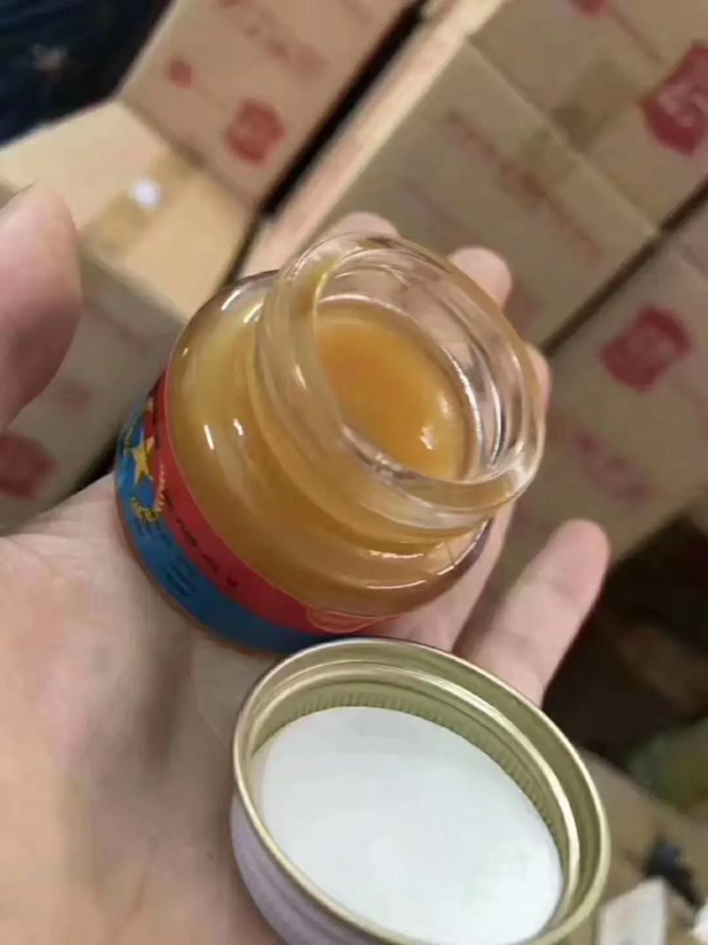 越南军膏对痛风有用吗