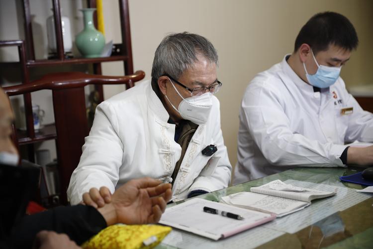 上海隔衣针灸的老中医