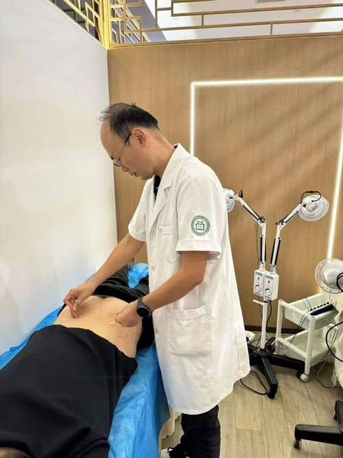 程莘农针灸视频腰腿痛