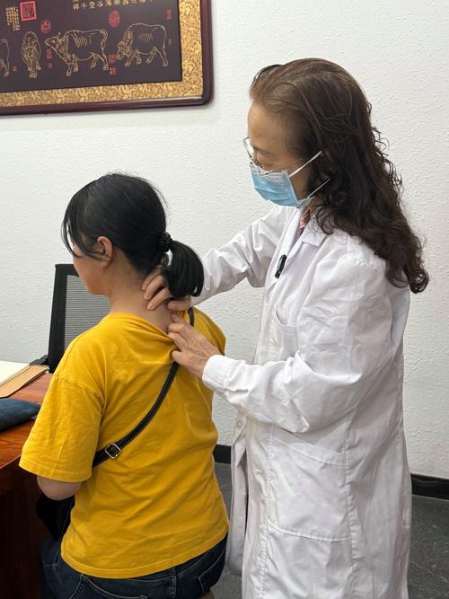 针灸可以去掉富贵包吗