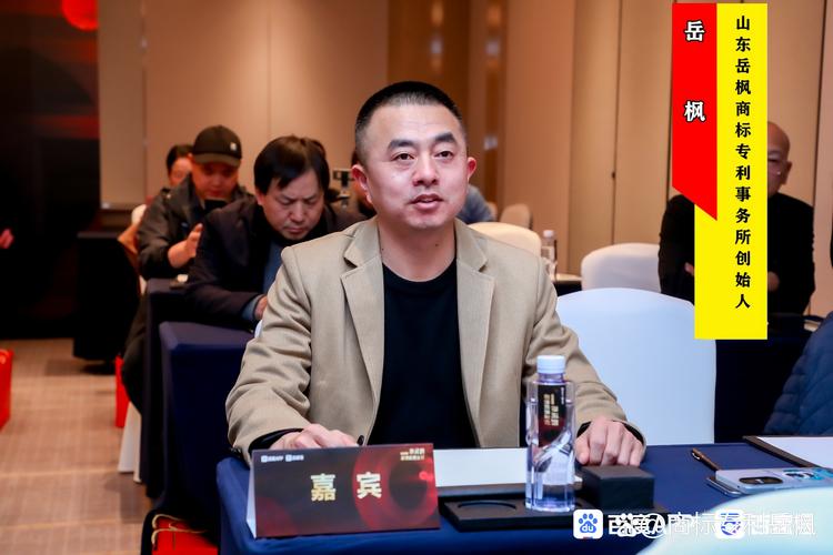 河南省铁投谢亚伟简历