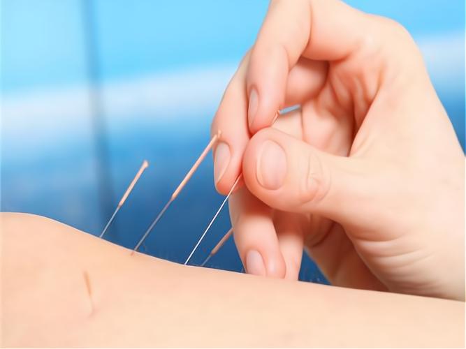 针灸推拿学适合女生吗