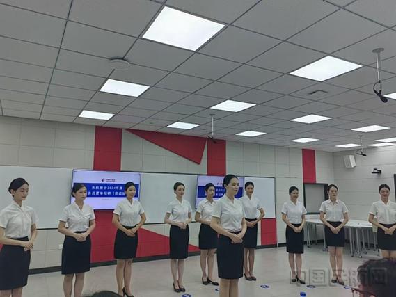 航空安全员和空姐区别