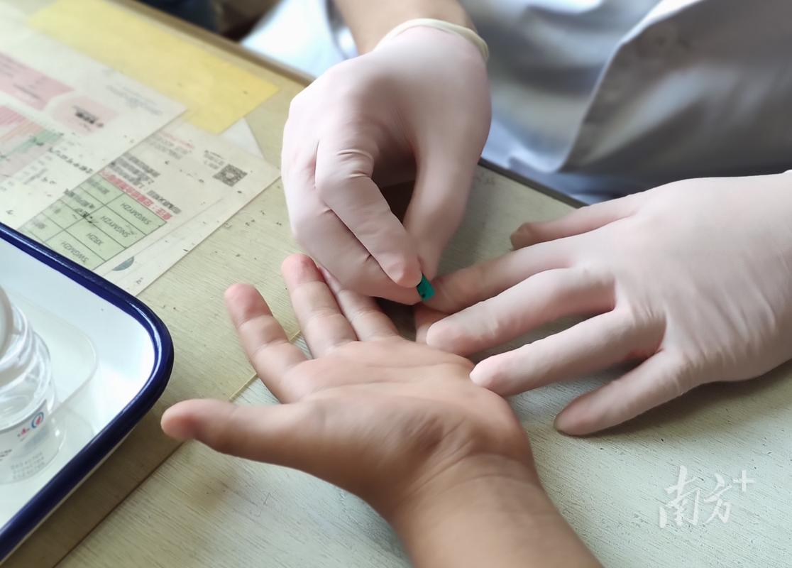 针灸可以治小孩发烧