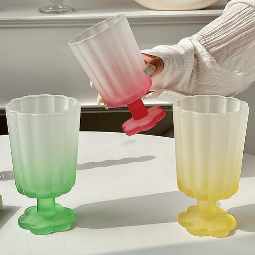 彩色玻璃杯喝水安全么