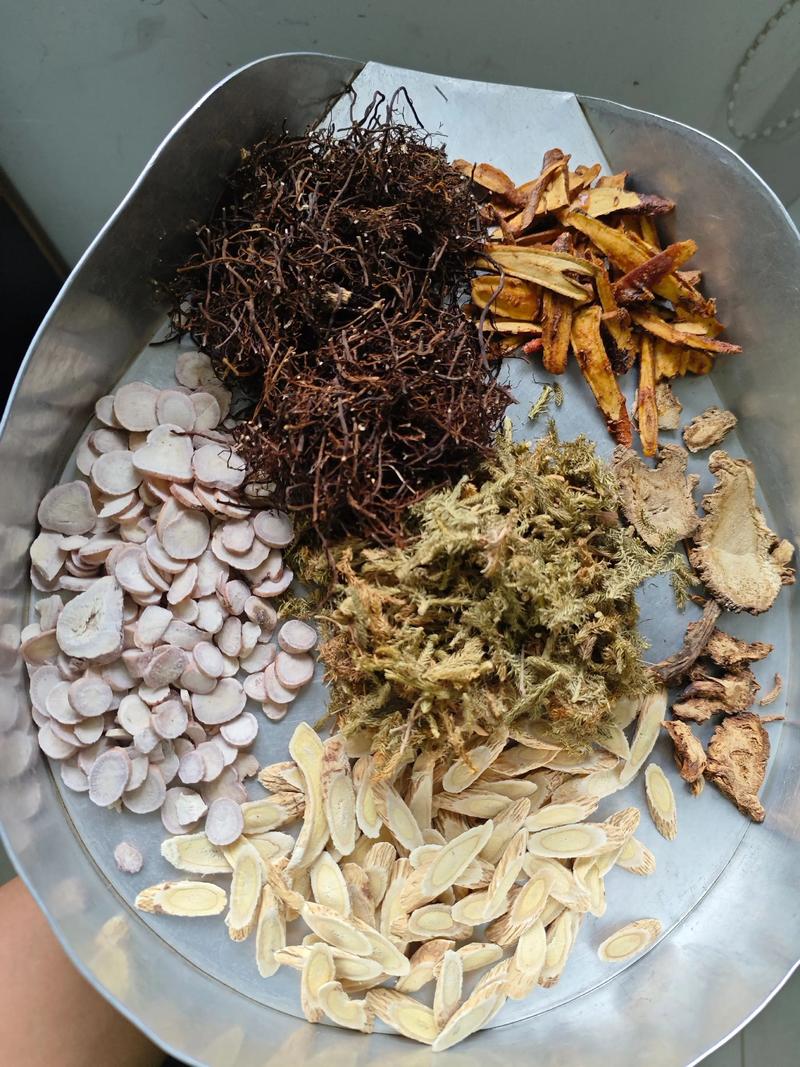 痛风吃什么中草药调理