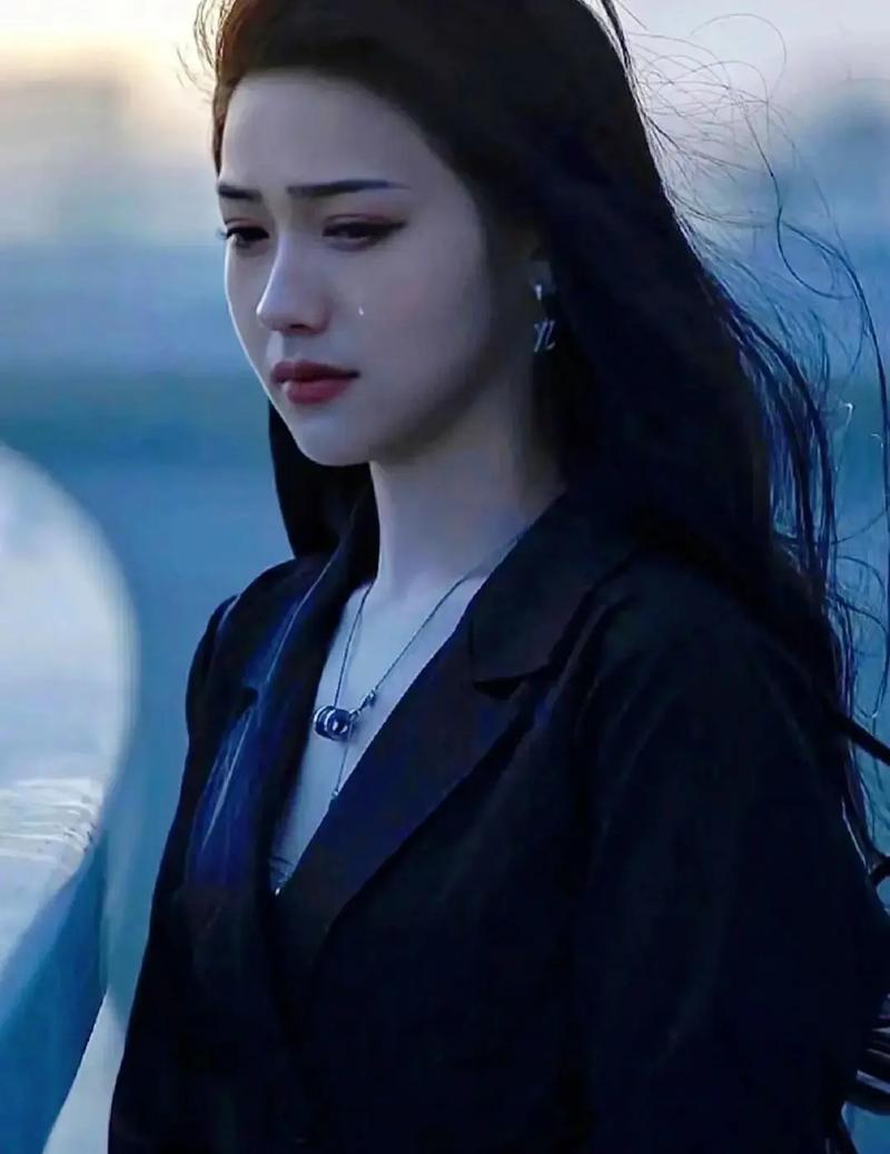 敏感缺乏安全感的女生