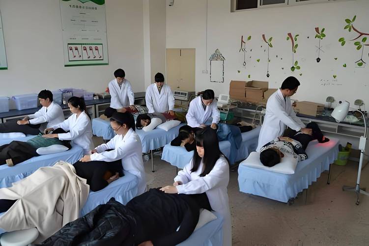 广州中医学院针灸班