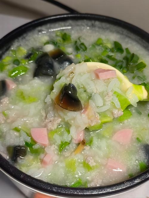 痛风能吃皮蛋瘦肉粥吗