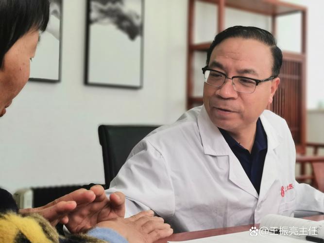 上海看痛风找朱建福
