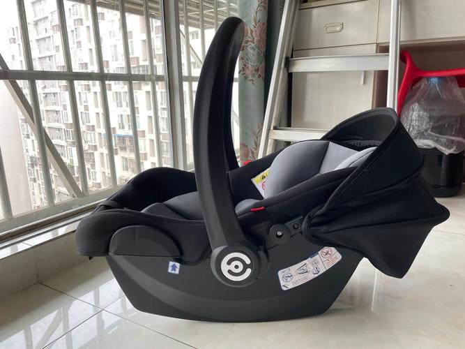 婴儿安全提篮伤脊椎吗