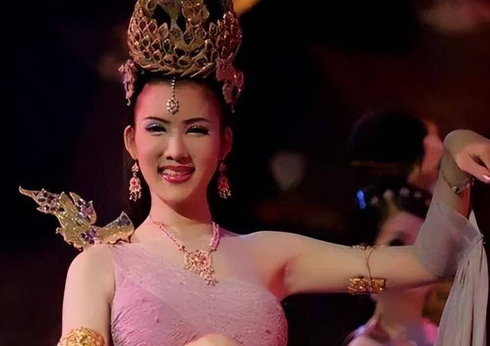 泰国找人妖过夜安全吗