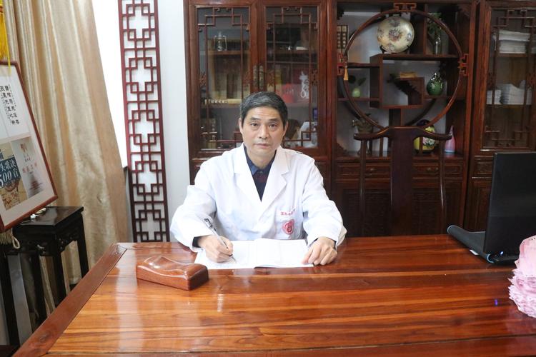 擅长中医针灸的医生