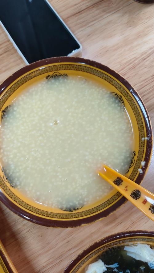 痛风可以吃大米粥吗