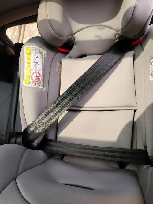 安全带绑安全座椅视频