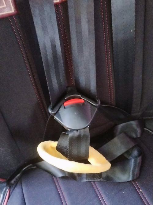 安全带绑安全座椅视频