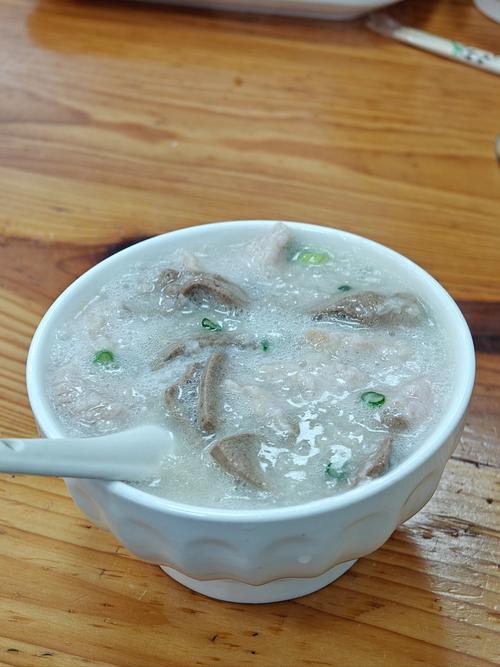 痛风可以吃猪肉粥吗