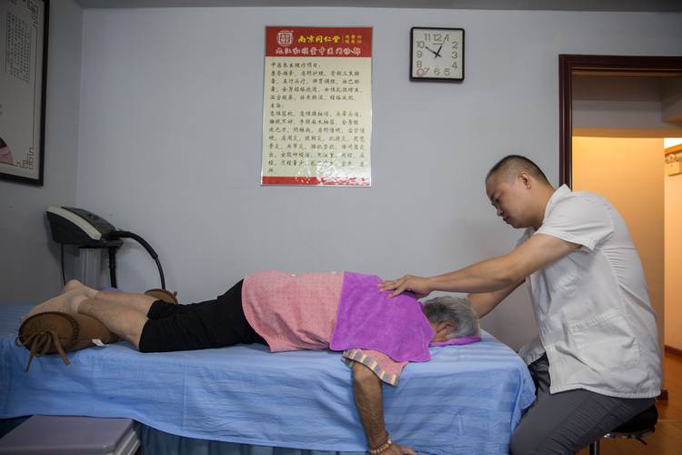 出国打工干针灸推拿